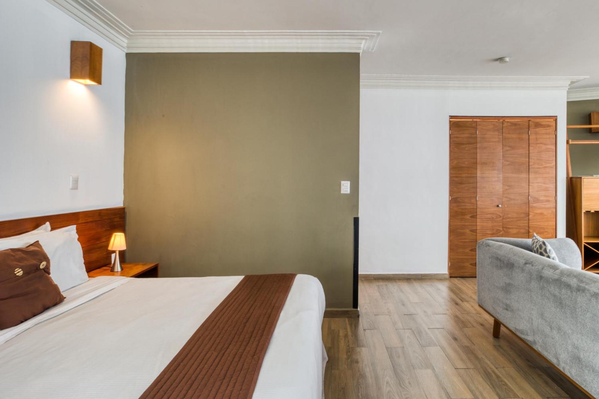 Appartement Tokio Ciento Diez *
